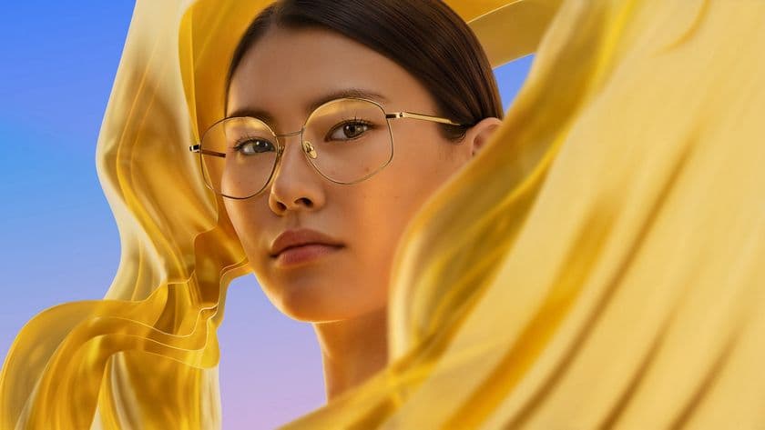 ZEISS新製品「ZEISS DuraVision(R) Gold」 
上品なゴールドの輝きと、最高クラスの耐久性を兼ね備えた新基準