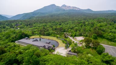 特徴2：磐梯山が見える庭園