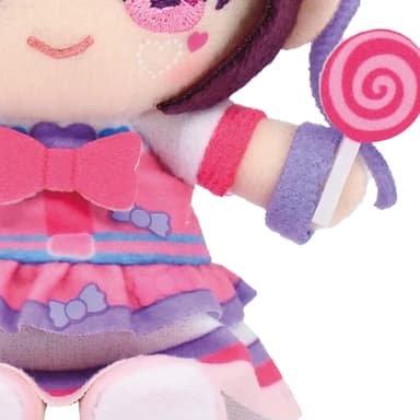 「Chibiぬいおすわりマスコット　しなこ　しなこボンボンVer. 」衣装アップ画像