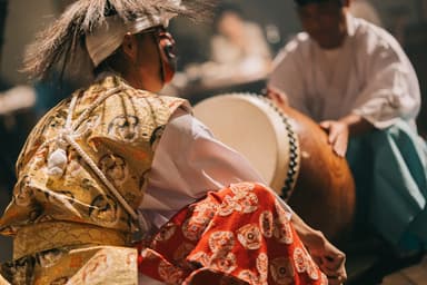 普段は見ることのない「隠岐の島の神楽」をご披露