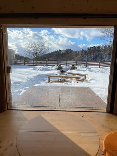 グランピングの客室はSnowPeakの住箱