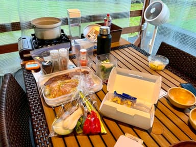 お肉や野菜、季節の食材はすべてカット済み