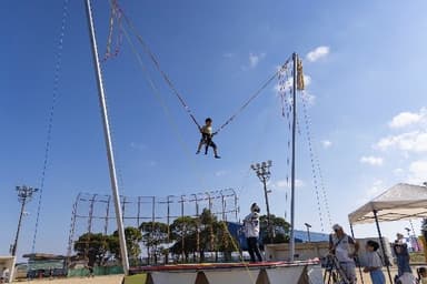 バンジージャンプの様子