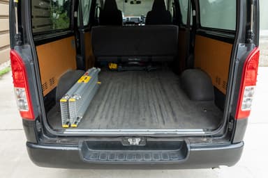 伸縮式のため省スペース保管