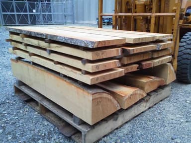 製材後の乾燥、保管