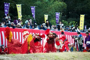 伝統の「獅子舞」