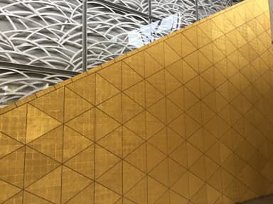 京都市勧業館「みやこめっせ」壁面陶板