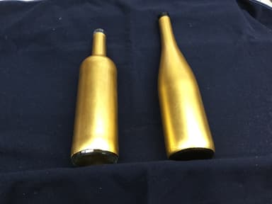 黄金ワインボトル