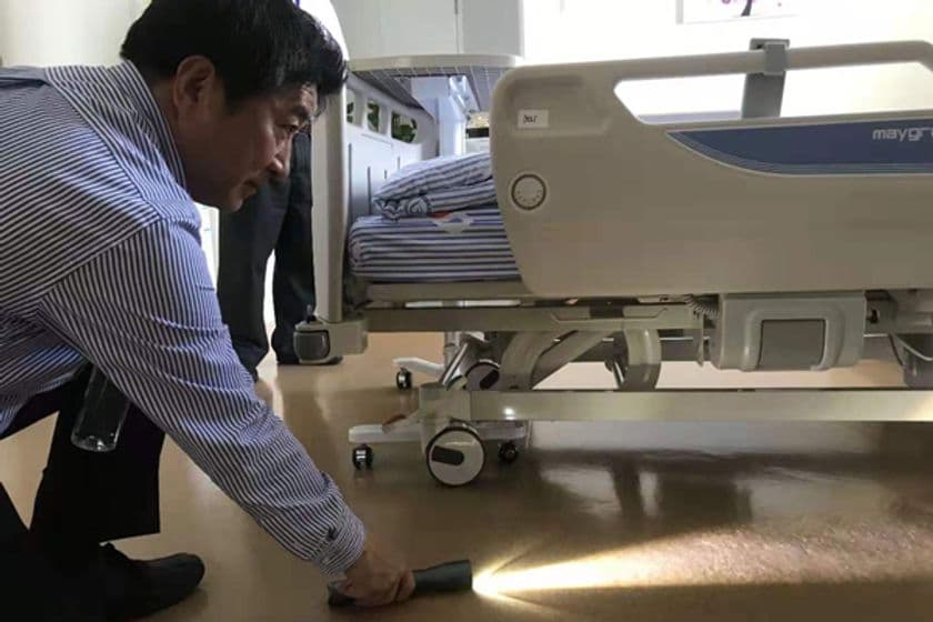 病院清掃の費用と人手不足を同時に解決　
病院清掃AI『適在適掃アプリ』が本格展開