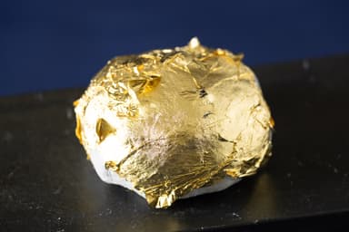 ジャンボ金箔大福　サブカット