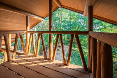 キラキラ輝く庭園を眺めて