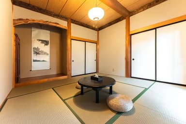 和の趣を迎える畳の香り