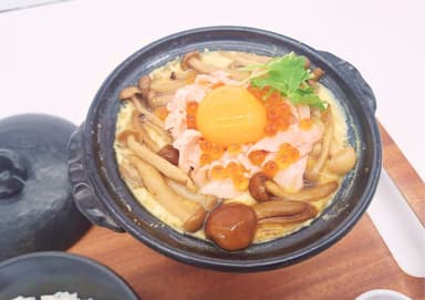 アッツ熱！ダブル親子の飲む親子丼