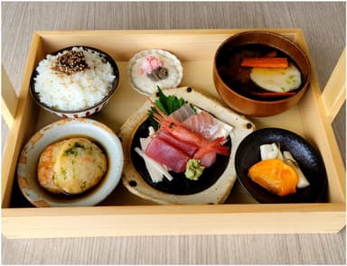 結梨＆ねばりっこ食堂定食