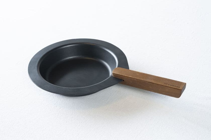 発売後30分で1000個が即完売！
“機能するお皿”DISH GRILL、FIELDSTYLE 2025でも完売
次回販売は12月末頃を予定