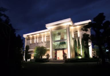 ライトアップが映える空間