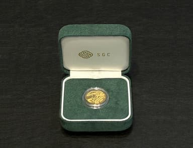 K24ホノルルマラソン2025記念メダルケース入り