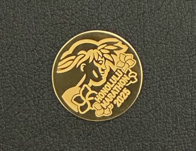 K24ホノルルマラソン2025記念メダル表面