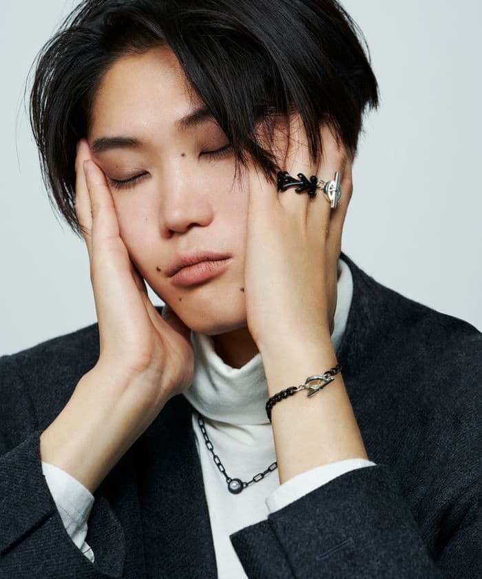 ジュエリーブランドLAMBDA(ラムダ)より　
経年変化を楽しめる新感覚ジュエリー　
「MATTE BLACK」 COLLECTIONが発売