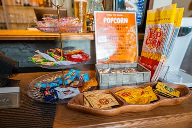 お菓子食べ放題(10のサービス)