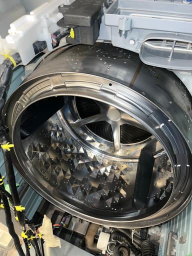 ドラム式洗濯機　分解 2