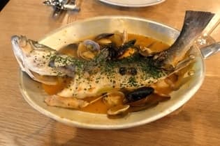 朝獲れ魚介のブイヤベース