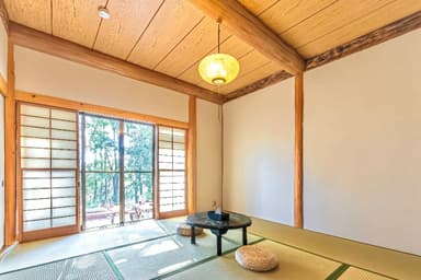 木と畳が織りなす、凛とした和室【栃木】