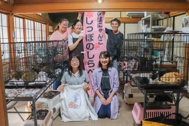 しっぽのしらべの皆さんの集合写真