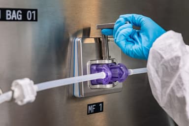 ディスポーザブル部品は片手で挿入可能