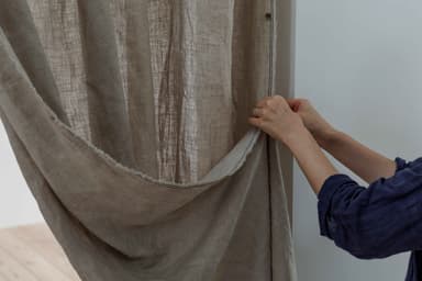 タッセルはなくあこや貝ボタンでアレンジができる