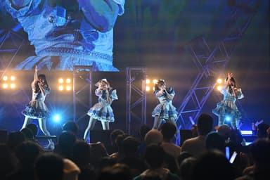 12/2Zepp新宿でプレデビュー