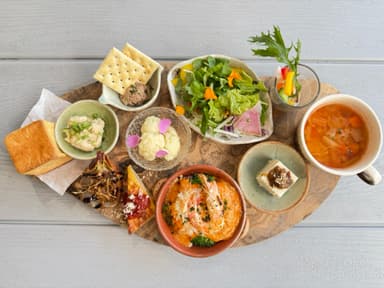 里山農園プレート 海老とズワイガニのグラタン