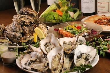 地素材や旬素材の逸品と「牡蠣食べ放題」のコース1