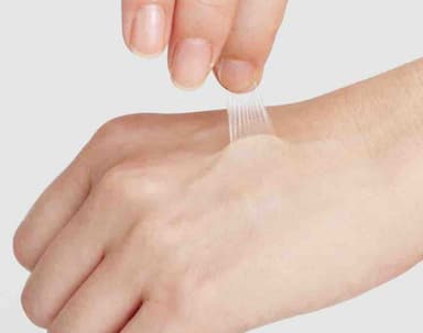 リフタージュを手に貼った状態