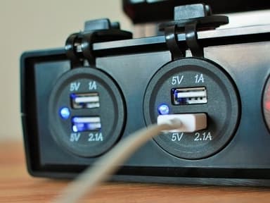 サイバシ02前面(USB)