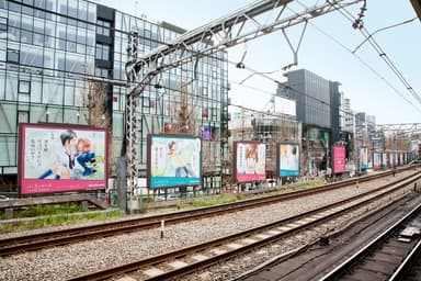JR原宿駅大型ボード(掲出風景) 1