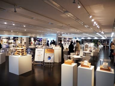 YOKOHAMA CELL 1
