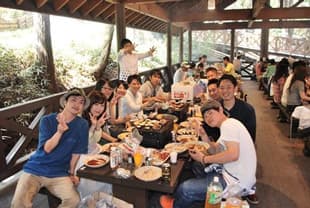 バーベキュー場屋根付きエリア