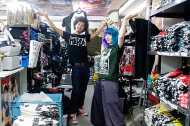 様々な種類のTシャツが勢揃い 1