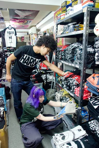 様々な種類のTシャツが勢揃い 3