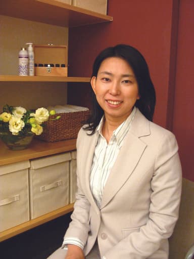 校長 兼 サロンディレクター　篠崎 淳子 画像