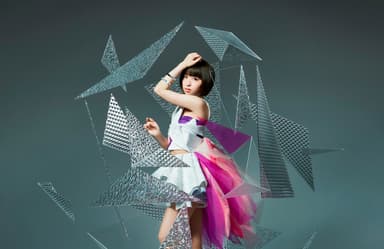 綾野ましろ