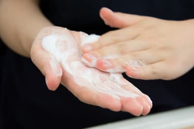 宮坂製糸所「シルクソープ」2