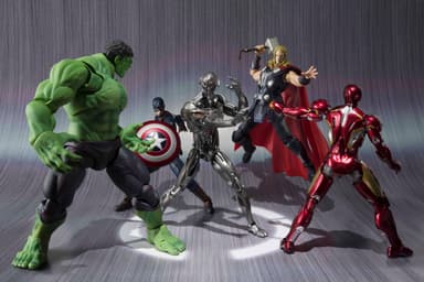 S.H.Figuarts ウルトロン・プライム(5) ※画像はイメージです。※他アベンジャーズフィギュアは別売りとなります。