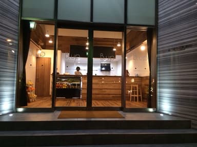 店舗外観1