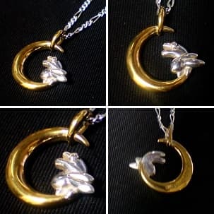 三日月に跳ね兎