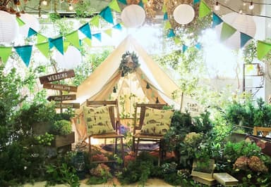 『森のキャンプウェディング』高砂イメージ