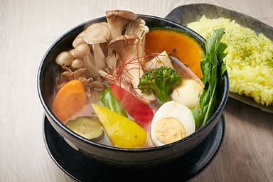 新鮮キノコの野菜スープカレー