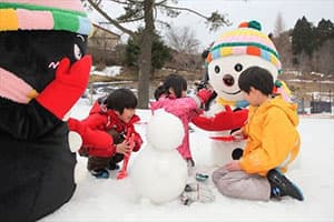 雪だるまづくりコーナー