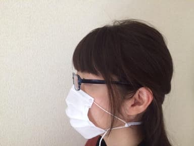 耳に掛けないマスク_イメージ(1)